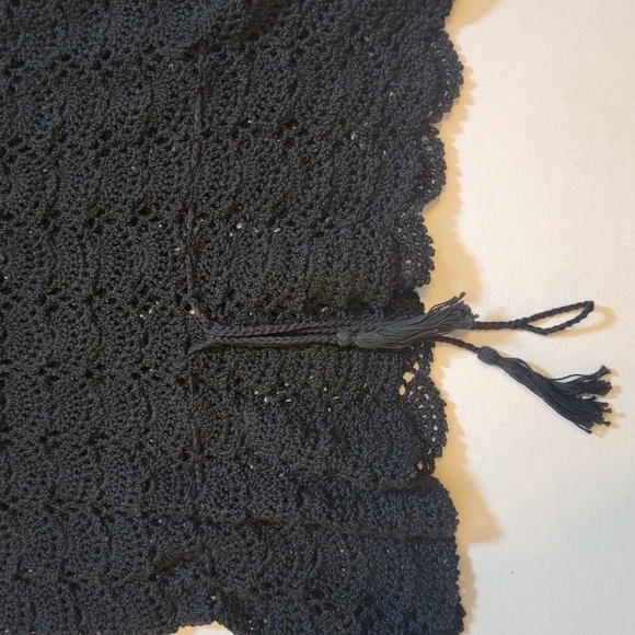 VINTAGE SK Imports hand crochet black sweater. 100% mercerized cotton. Medium - Picture 5 of 7